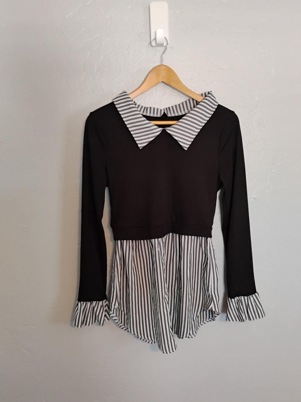 SHEIN Women's Black/White Striped Collared Button Up Blouse Stretch Size L